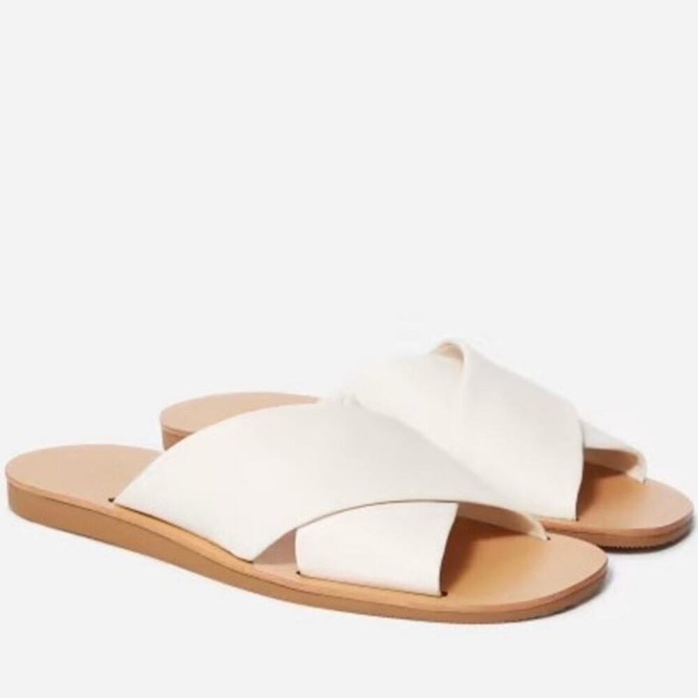 Everlane Day Crossover Sandals Size 5.5 Leather Cream Flat Slip On New w/o Box